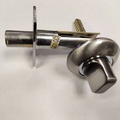 Нічник (задвижка) для металевих дверей с поворотной ручкой Нічник (задвижка) для металевих дверей с поворотной ручкой фото